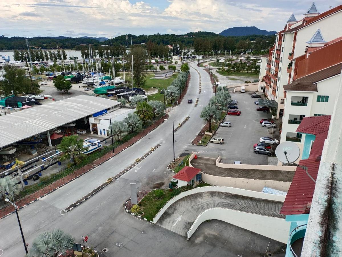 Glossy Marina Apartment Lumut